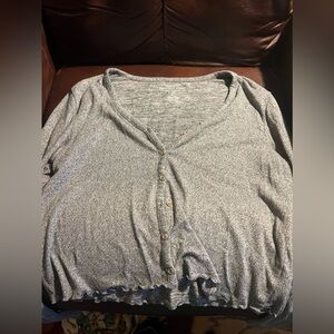 AMERICAN EAGLE SWEATER